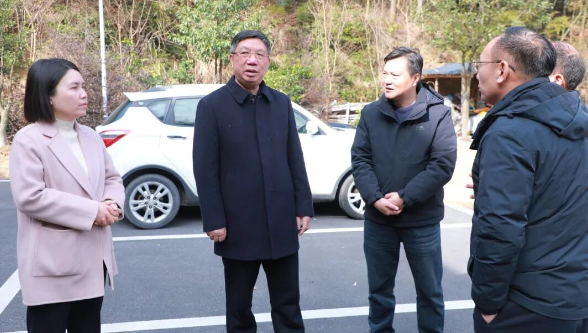 刘浪督导自然保护区内违规经营民宿问题整改工作