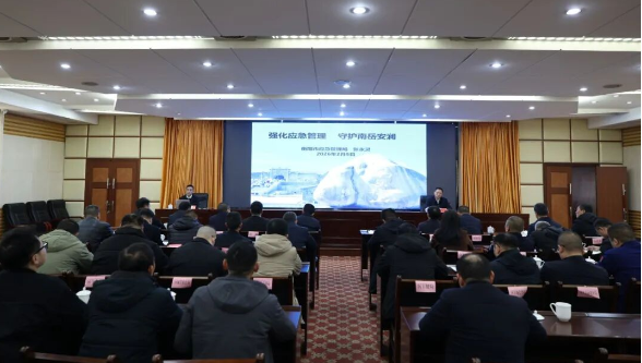 区委理论学习中心组（扩大）举行2026年第二次集中学习