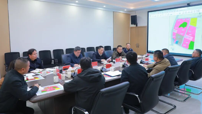 南岳区召开烧田产业园道路工程建设调度会