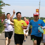 全民健身感受美丽乡村 赫山区千余职工在竹泉山欢乐开跑