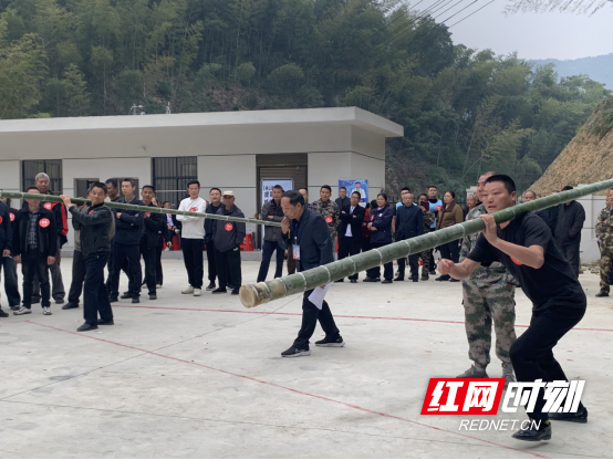 锯竹、挖笋、运楠竹!泥江口镇农民运动会,把农活玩成了赛事277.marked.png