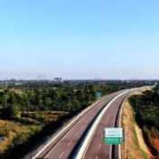 益阳交通:发出首张国际道路货物运输经营备案证