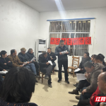 法治宣讲助振兴  香岩村民学法热