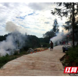 沅陵：山区开通致富路