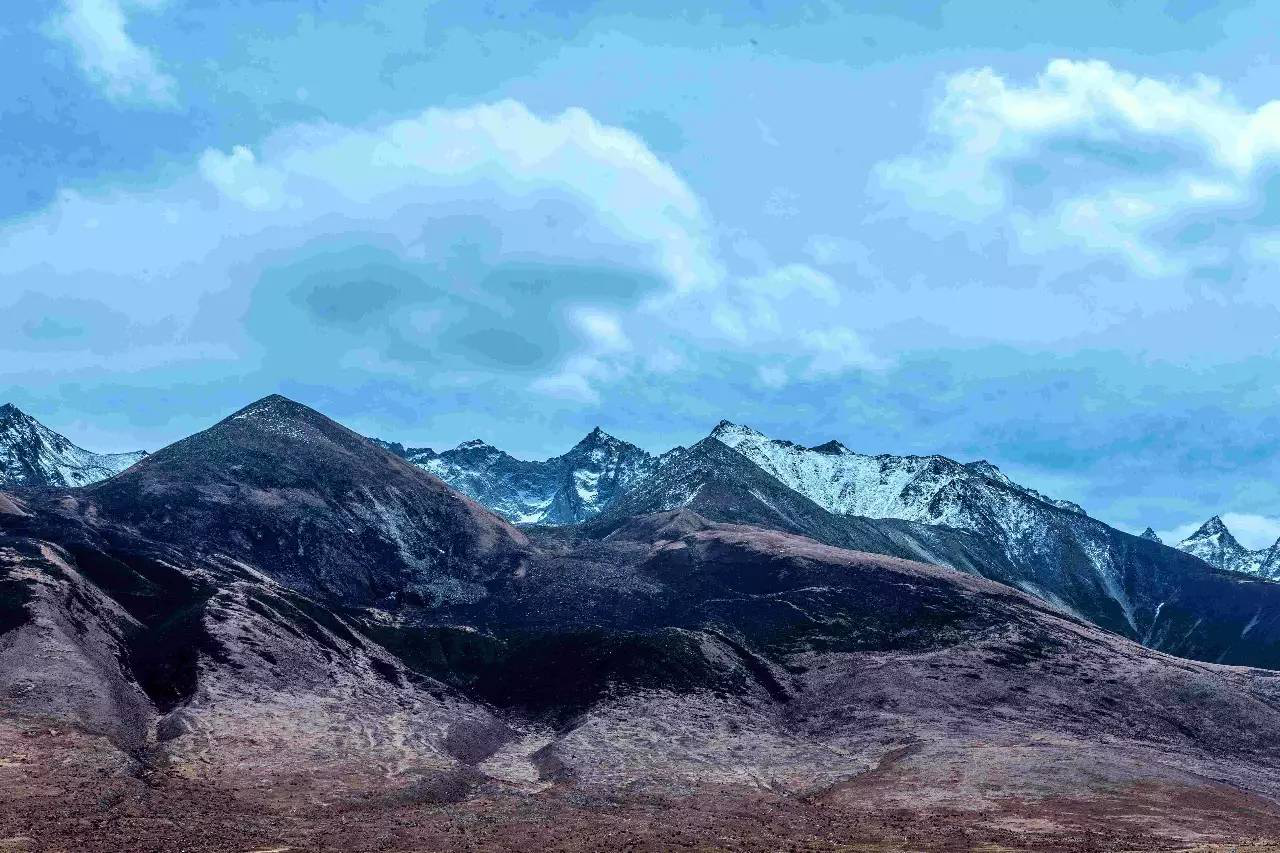 沃德贡杰雪山.png