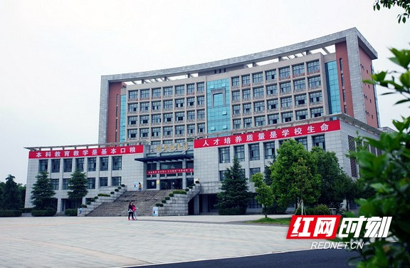 图书馆1.marked.jpg 图书馆1.marked.jpg