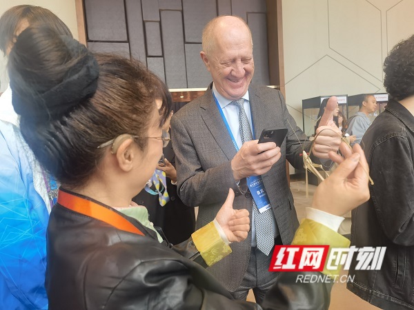 微信图片_20251103153126_62_405 (1).jpg 微信图片_20251103153126_62_405 (1).jpg