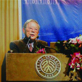 周光召：原子弹研制中的“九次计算”