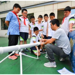 科学教师如何适应新时代角色转换