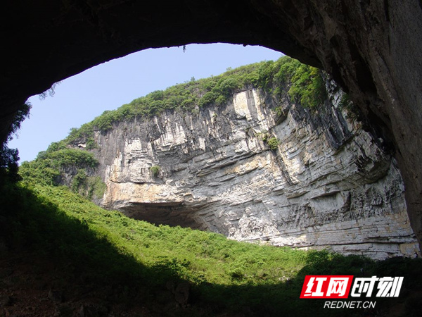 8道县月岩风光_副本.jpg