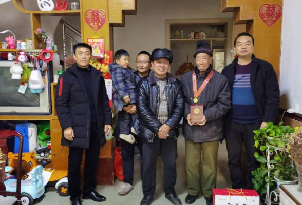 新田县66名老兵获“中国人民志愿军抗美援朝出国作战70周年”纪念章