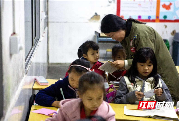 江华：点燃山区孩子的希望——少数民族高寒山村教育扶贫的东冲河样本