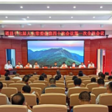 道县十七届人大常委会第四十次会议举行第一次全体会议 任命唐超学为代县长