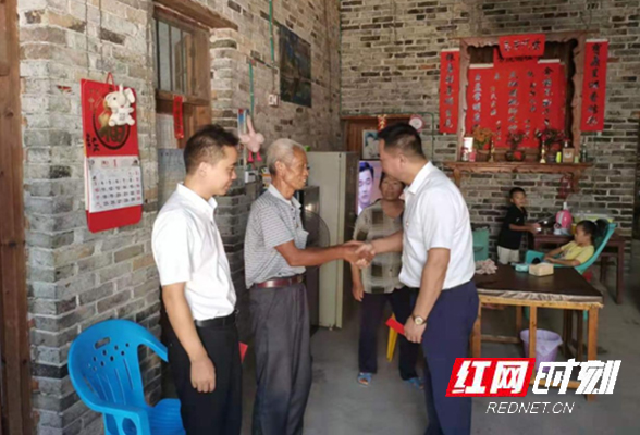 江华：义洁到大石桥乡开展退役军人走访慰问