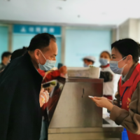 永州市中心医院机关第二党总支部：战“疫”一线党旗红 助力防控践初心