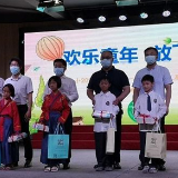 江永:唐德荣开展“六一”调研慰问活动
