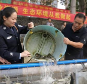 东安县开展“养护水生生物资源 促进人与自然和谐共生”湘江东安段鱼类人工放流活动