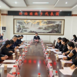 江永：何德波参加松柏瑶族乡代表团讨论