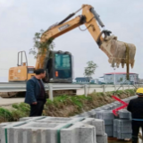 江永：抢抓农时“建良田” 夺取农业生产“开门红”