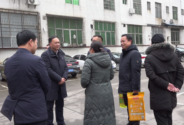 永州市委常委、副市长肖扬到江永县走访慰问
