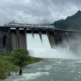 江永：应对强降雨天气 水库开闸泄洪