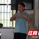 江永：全国优秀教师黄润秋 做瑶山孩子求学的“引路人”