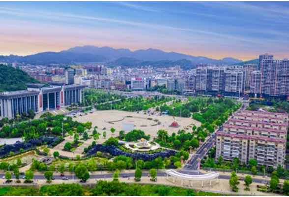 东安：唐何调研湘桂铁路平改立项目建设工作