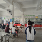 永州十中召开膳食监督家委会 家校携手共筑校园“食”安防线