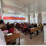 永州市中心医院走进湖南科技学院老年大学开展“针”心守护·健康校园义诊活动