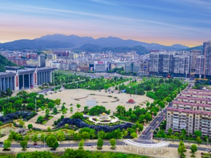 东安县人民政府召开第72次常务会议