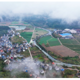 湖南新田：云雾缭绕乡村美如仙境（组图）