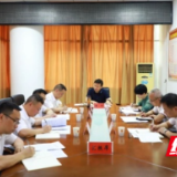 东安：唐何到县发改局调研优化营商环境工作