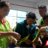 粽香情浓敬老心 江永县开展端午敬老活动