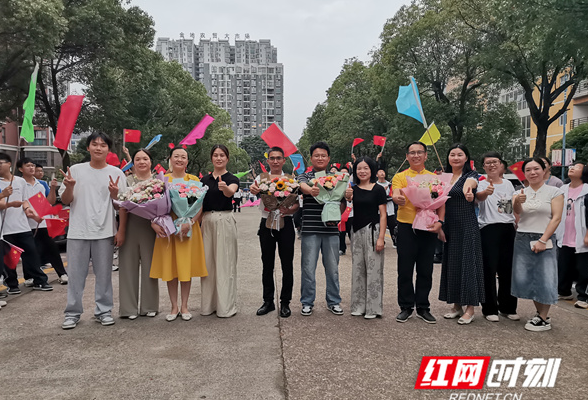 永州四中：投桃报李抒长卷 动情动心感师恩