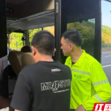 永州高速：多方联动 50分钟化解客车险情
