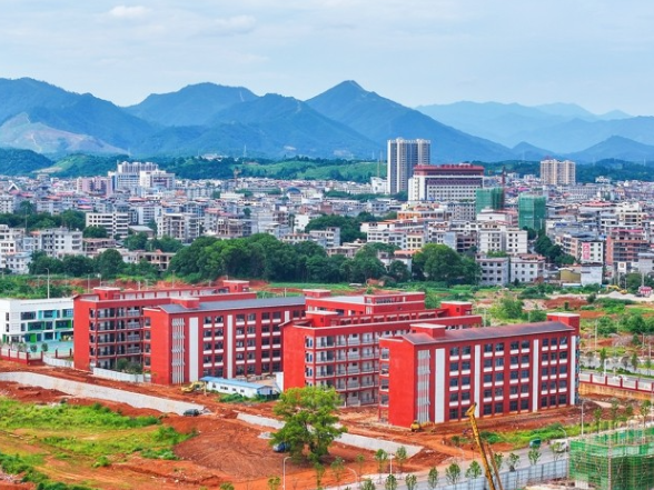 湖南新田：新学校 新风景（组图）