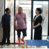 金洞管理区开展“八一”走访慰问活动