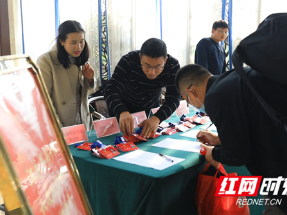 凝心聚智赴盛会 履职为民启新程 江永县政协十届六次会议委员报到