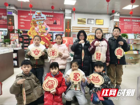 书香伴年味 东安县新华书店开展春节系列文化活动