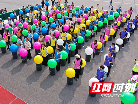 湖南新田：趣味运动庆“三八”（组图）