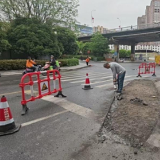 永州城管全力护航马拉松赛事