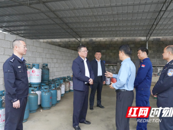 永州公安：夏葛桉到江永、回龙圩督导检查安全生产工作