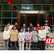 永州职院智量芯测团队赴聚达电子开展FPGA芯片编程测试