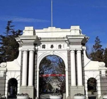 学姐用网络暴力报复学弟，维权不能太任性
