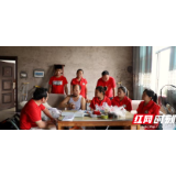 张家界：桑植县人民医院医疗专家走进社区