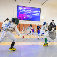 湘江新区首届“跃动·湘江”中小学生击剑比赛在西雅中学举行