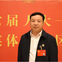 代表建议②何剑辉：大力推广集约化供餐模式 提高学生餐食品安全