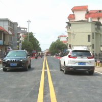 G107线宜章岩泉圩跨线桥顺利建成通车