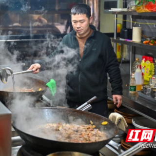 郴州北湖：老屋里的新年