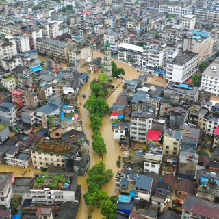 汝城：众志成城 风雨同舟 坚决打赢防汛抢险遭遇战